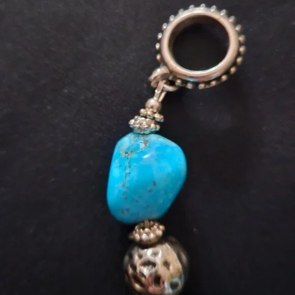 Handcrafted 7" Semi-precious Blue Howlite Magnesite Turquoise Nugget Bracelet - Picture 6 of 6